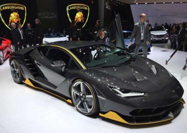 Lamborghini unveils limited edition 'Centenario' at Geneva ...