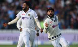 Virat Kohli, Mohammed Siraj.