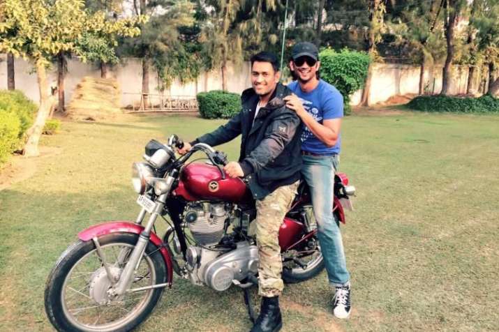MS Dhoni Sushant Singh Rajput